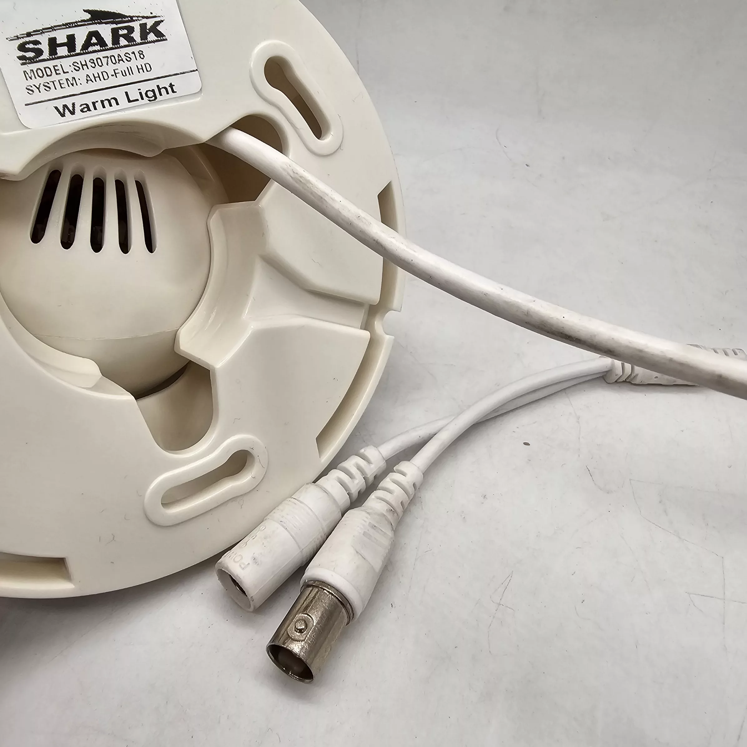 دوربین مداربسته شارک مدل warm light-SH3070FTL53AHD