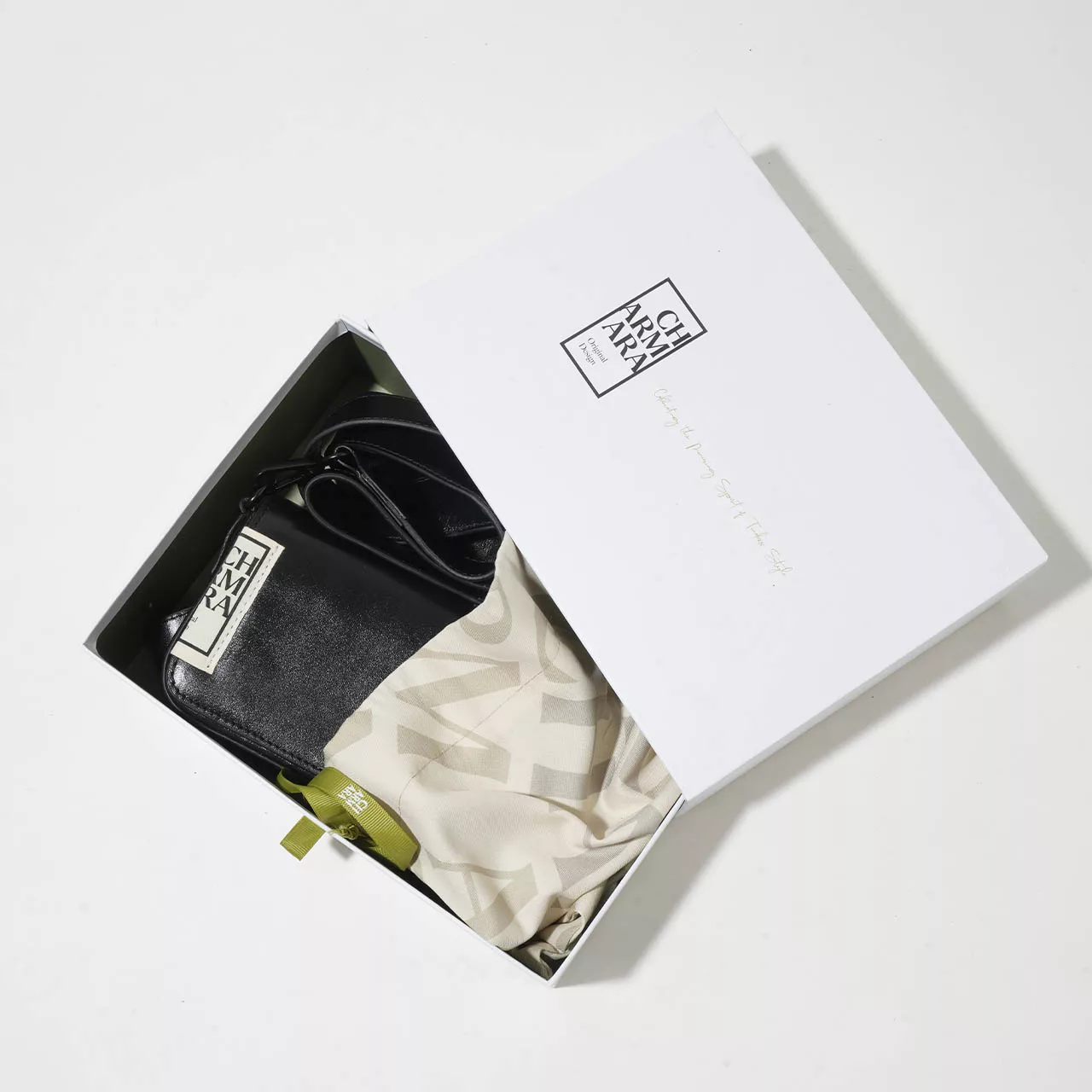 کیف دوشی زنانه چرم آرا مدل Tokyo