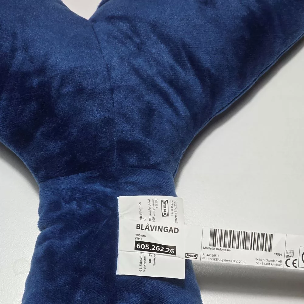 عروسک ایکیا مدل BLAVINGAD کد 605.262.26 طول 100 سانتی متر