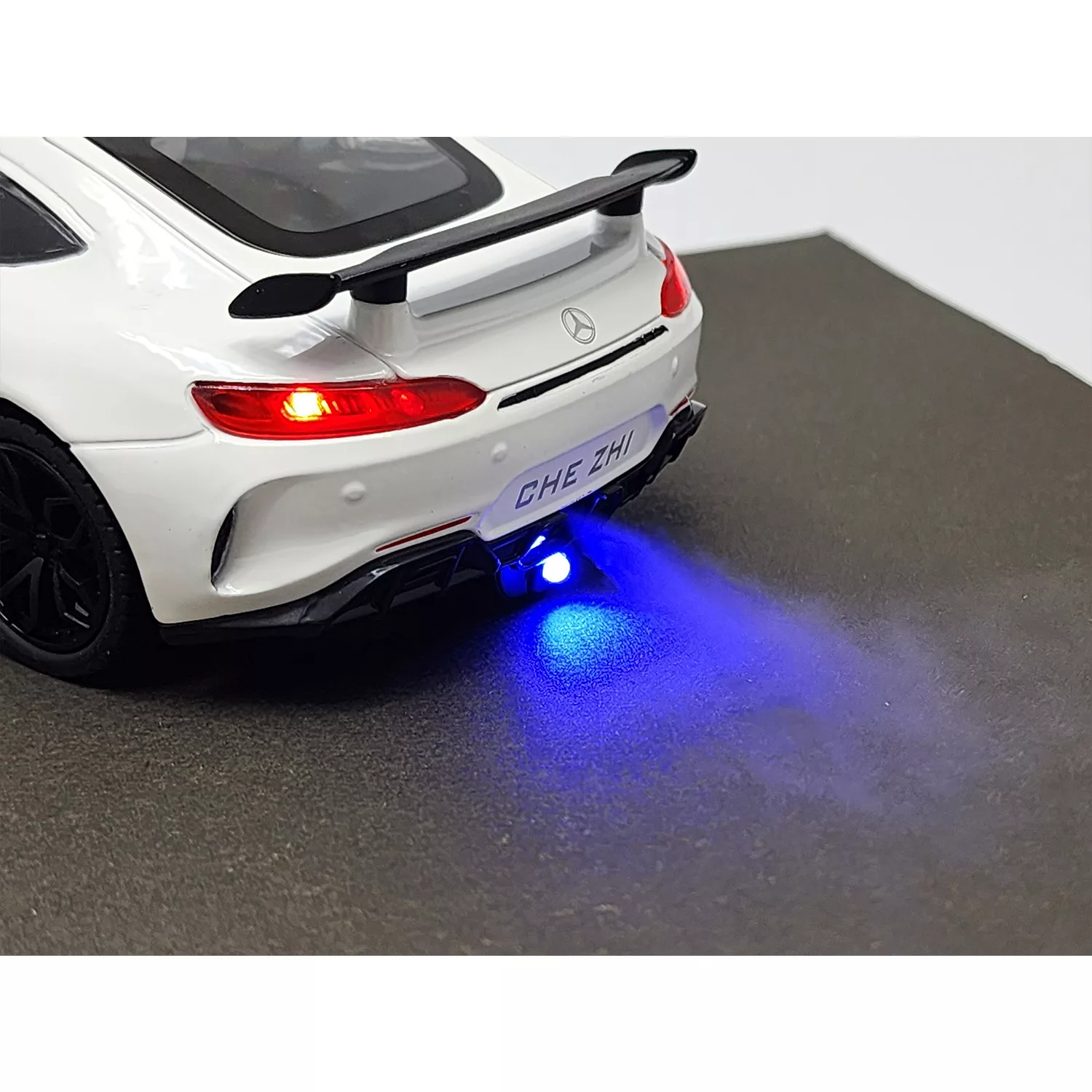 ماکت ماشین مدل فلزی 6درب بازشو موزیکال BENZ AMG GT دودزا