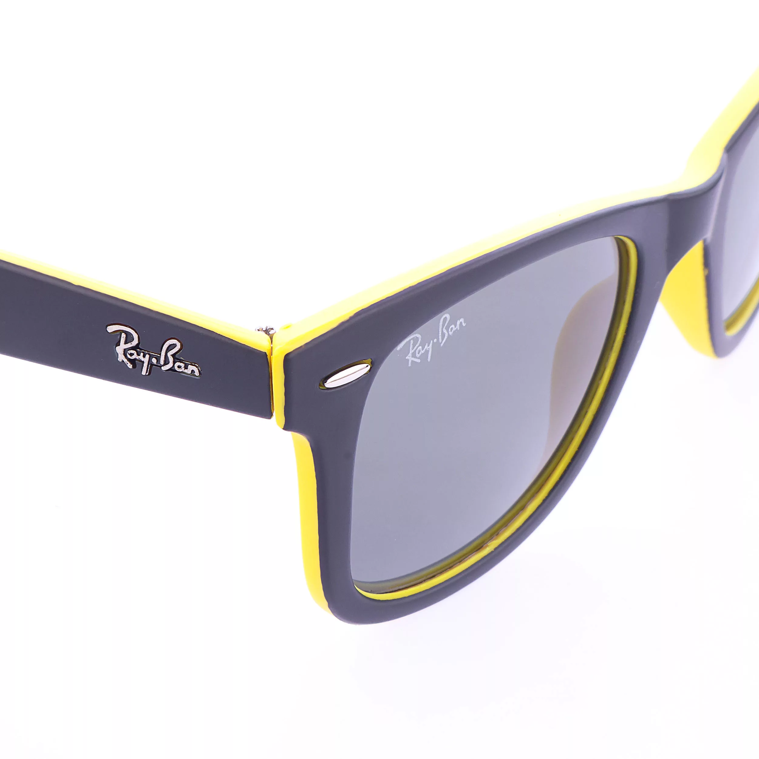 عینک آفتابی مدل rey کد 2140