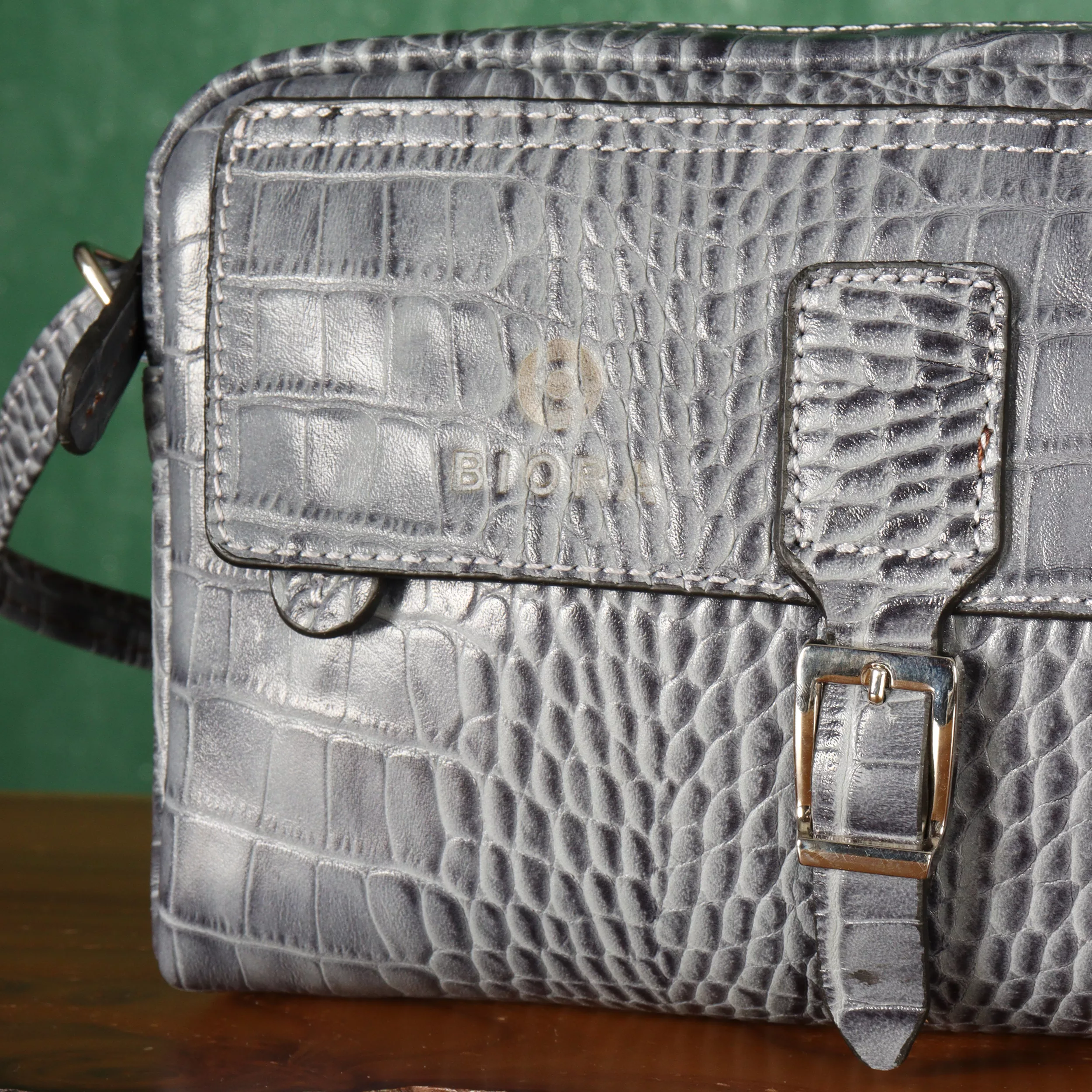 کیف دوشی زنانه بیورا مدل za30