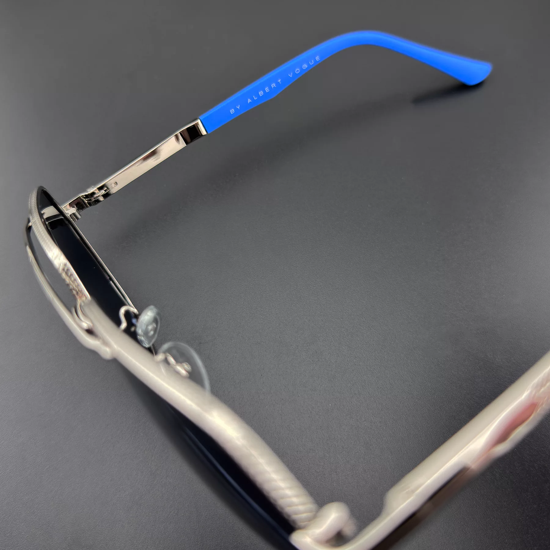 عینک آفتابی خلبانی آلبرت وگ مدل JS8553C05-P2396 Polarized Avantgarde Visionary