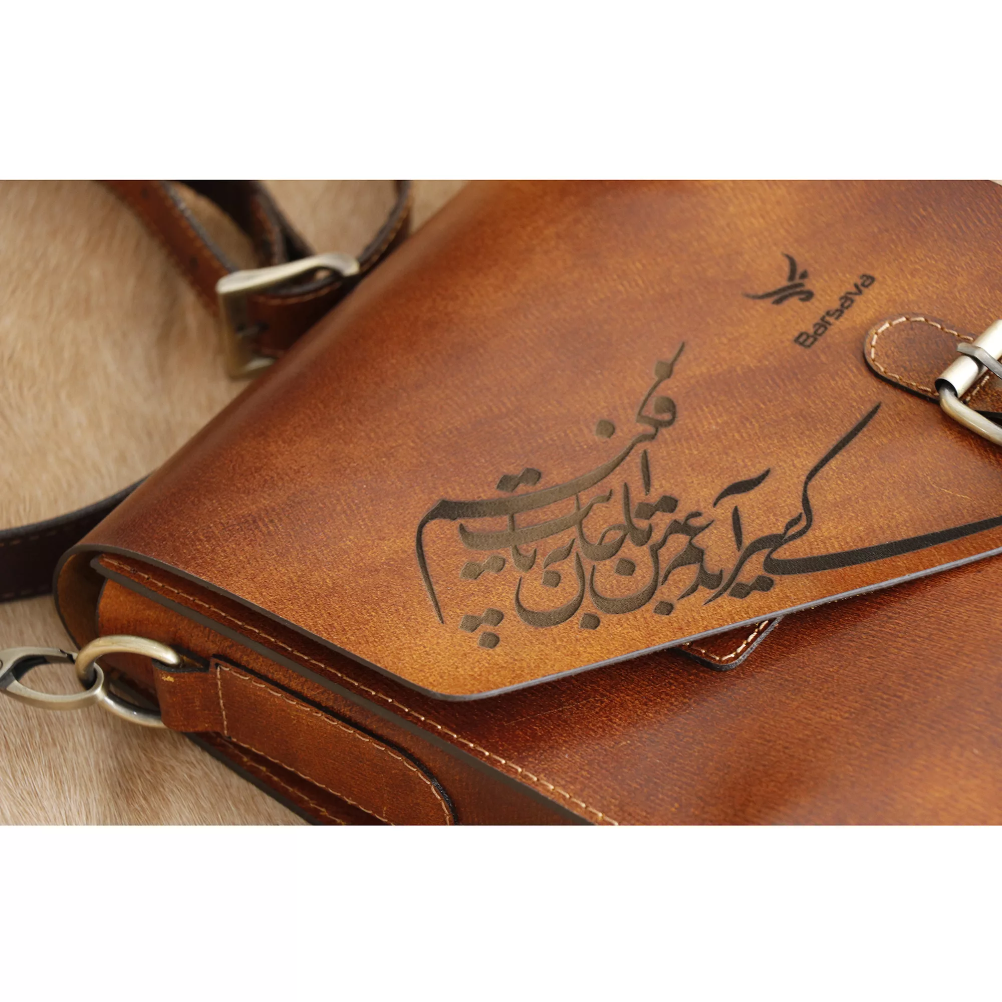 کیف رودوشی چرم بارثاوا مدل 1203n