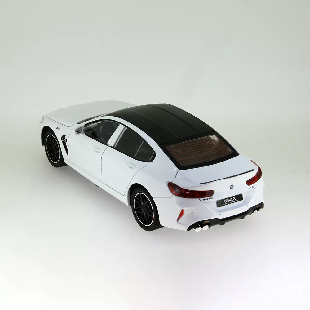 ماشین بازی چه ژی مدل بی ام و M8 کد BMW M8