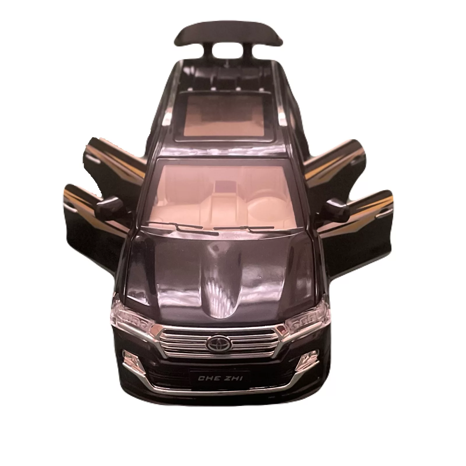 ماکت ماشین چه ژی مدل تویوتا لندکروز V8