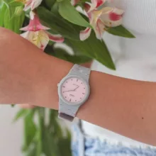 ساعت مچی عقربه ای زنانه کیو اند کیو مدل V06A-011VY