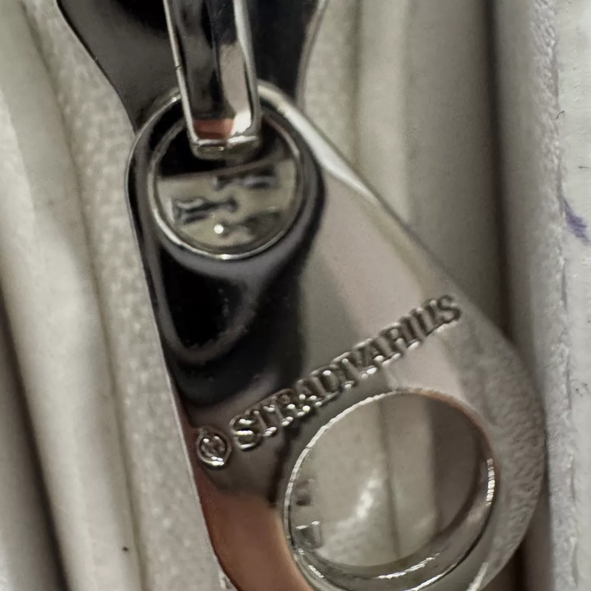 کیف دستی زنانه استرادیواریوس مدل Mesh tote 2025