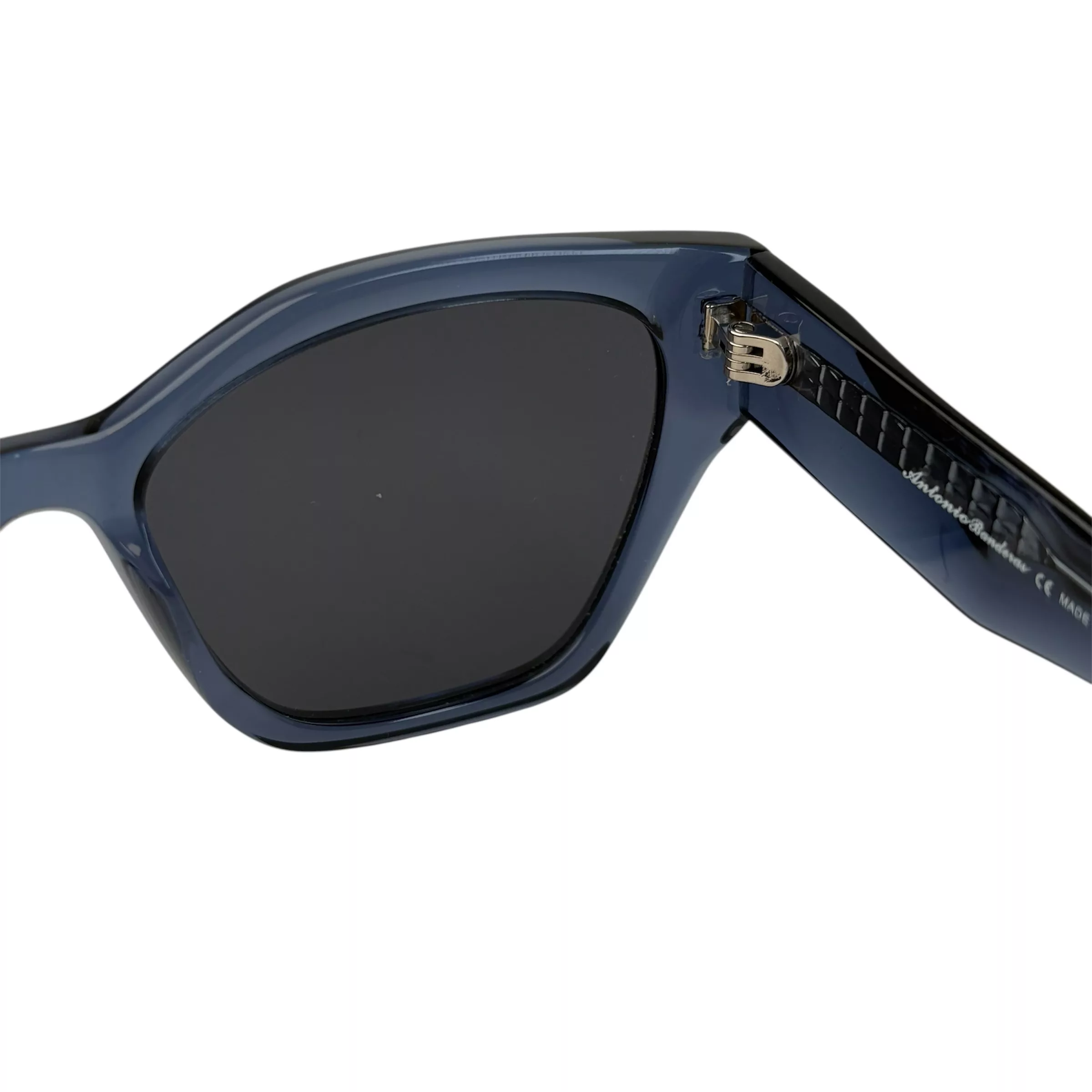 عینک آفتابی گربه ای زنانه آنتونیو باندراس مدل 2001