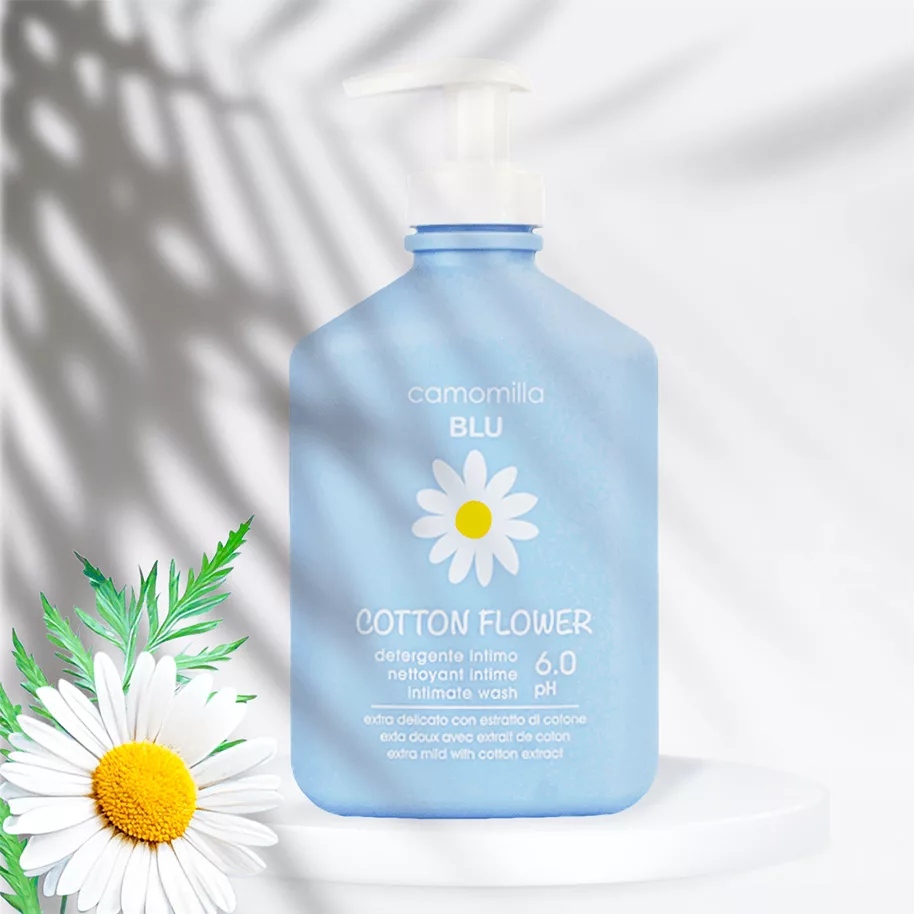 ژل بهداشتی بانوان کامومیلا مدل Bright حجم 300 میلی لیتر
