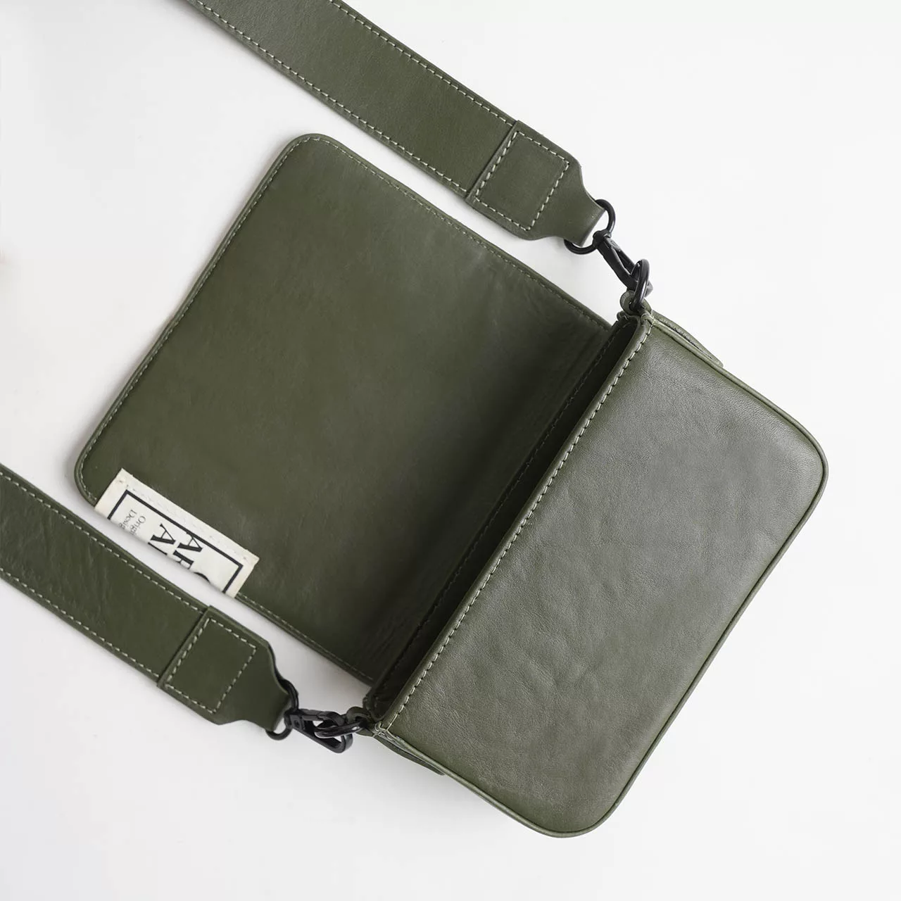 کیف دوشی زنانه چرم آرا مدل Tokyo