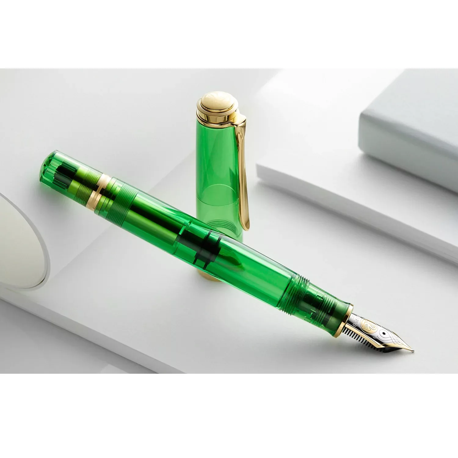 خودنویس پلیکان مدل M800
