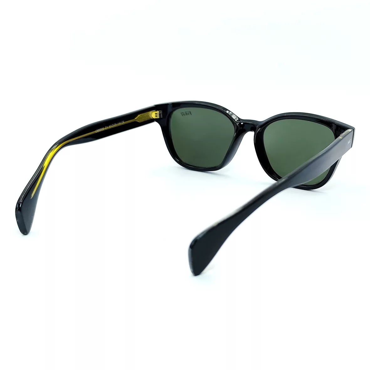 عینک آفتابی ویفرر فرست مدل UM6808-C1