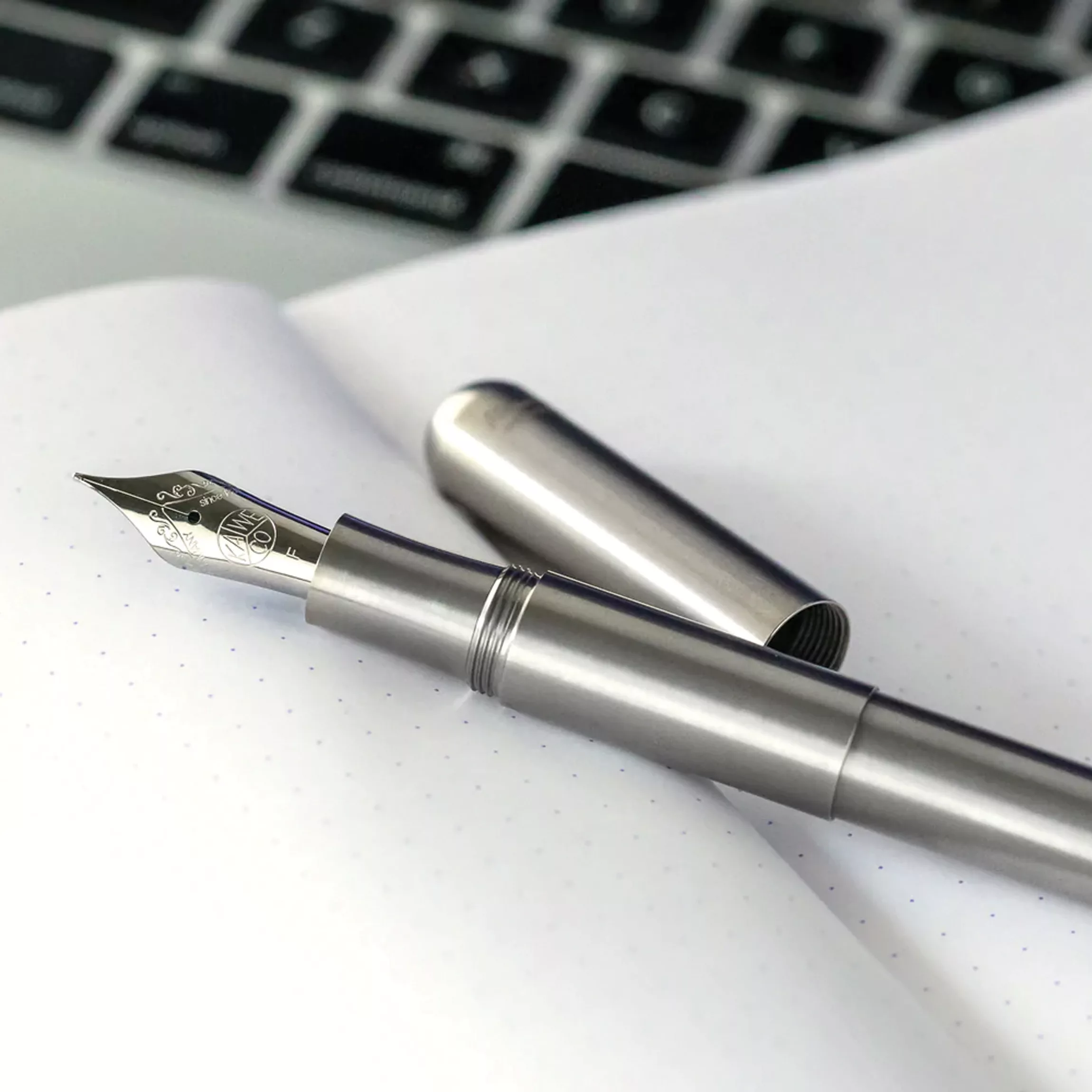 خودنویس کاوکو مدل لی لی پوت کد 152