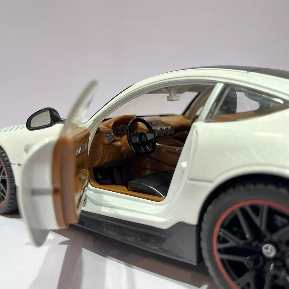 ماکت ماشین مدل بنز AMG GT 1:18