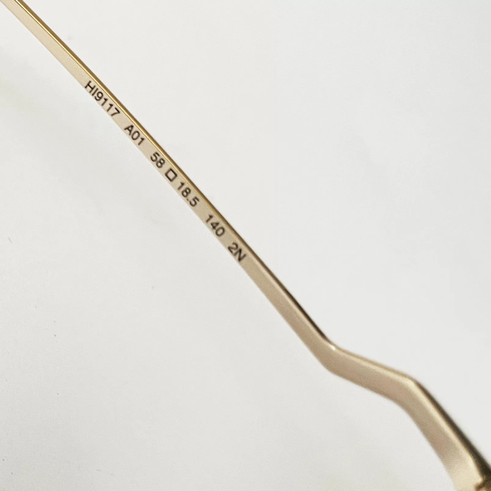 عینک آفتابی زنانه هیکمن مدل 9117