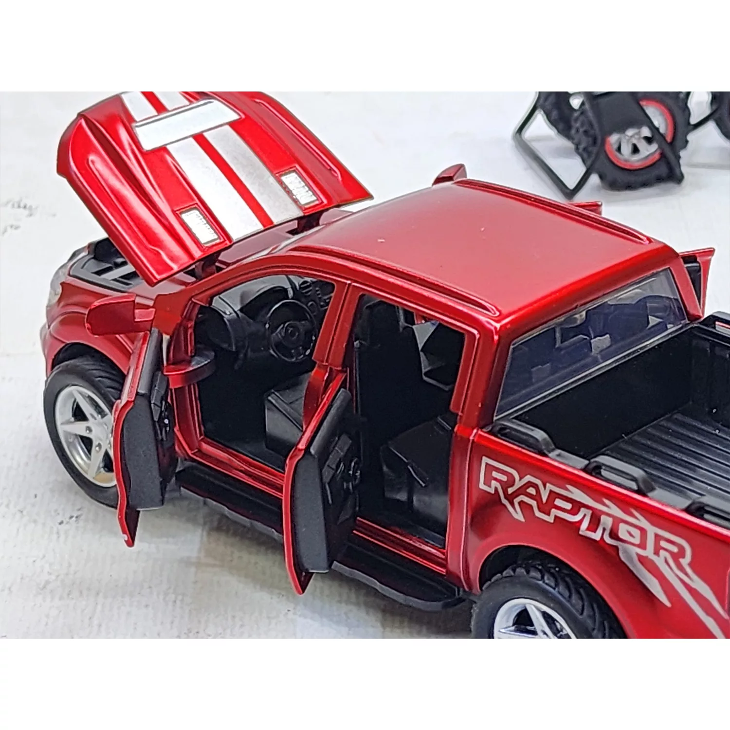 ماشین بازی مدل فلزی FORD RAPTOR