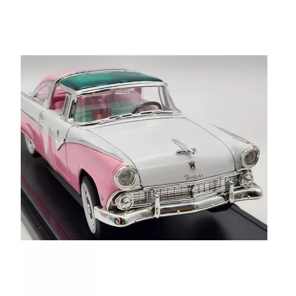 ماکت ماشین لوکی دایکست مدل Road Signature1955 Ford Crown Victoria