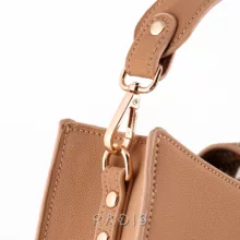 کیف دوشی زنانه چرم رادیس مدل آنجلا کد 138-M.RTL-04