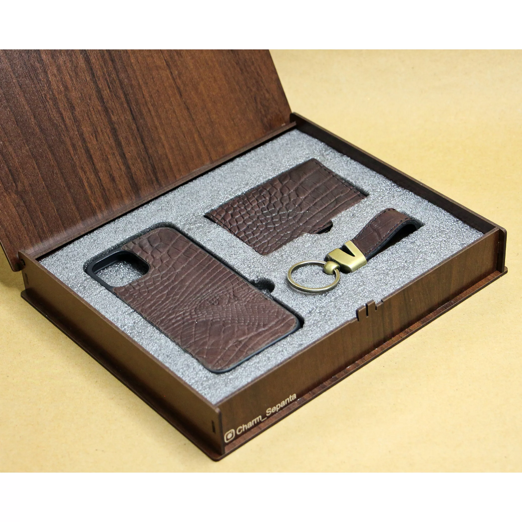 ست هدیه چرم سپنتا مدل 12