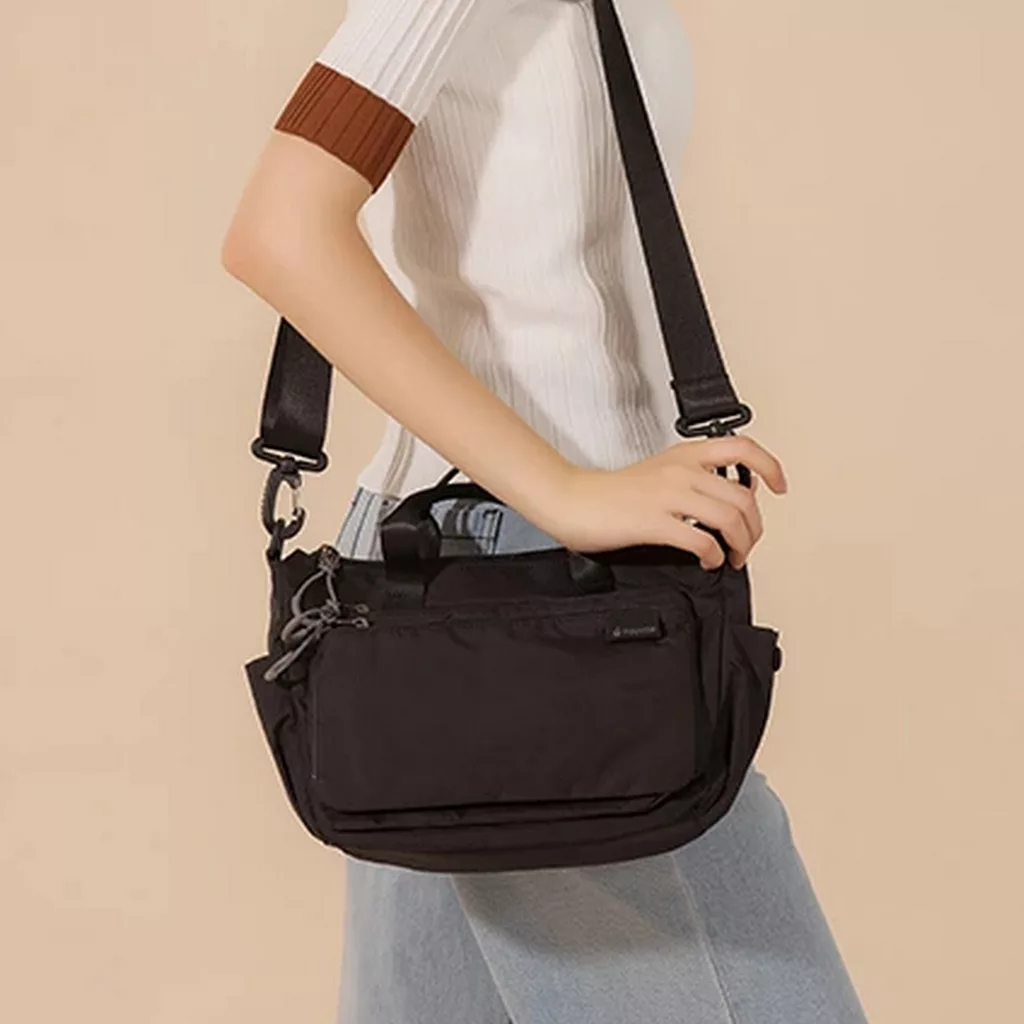 کیف رودوشی زنانه فوور مدل 01-2802