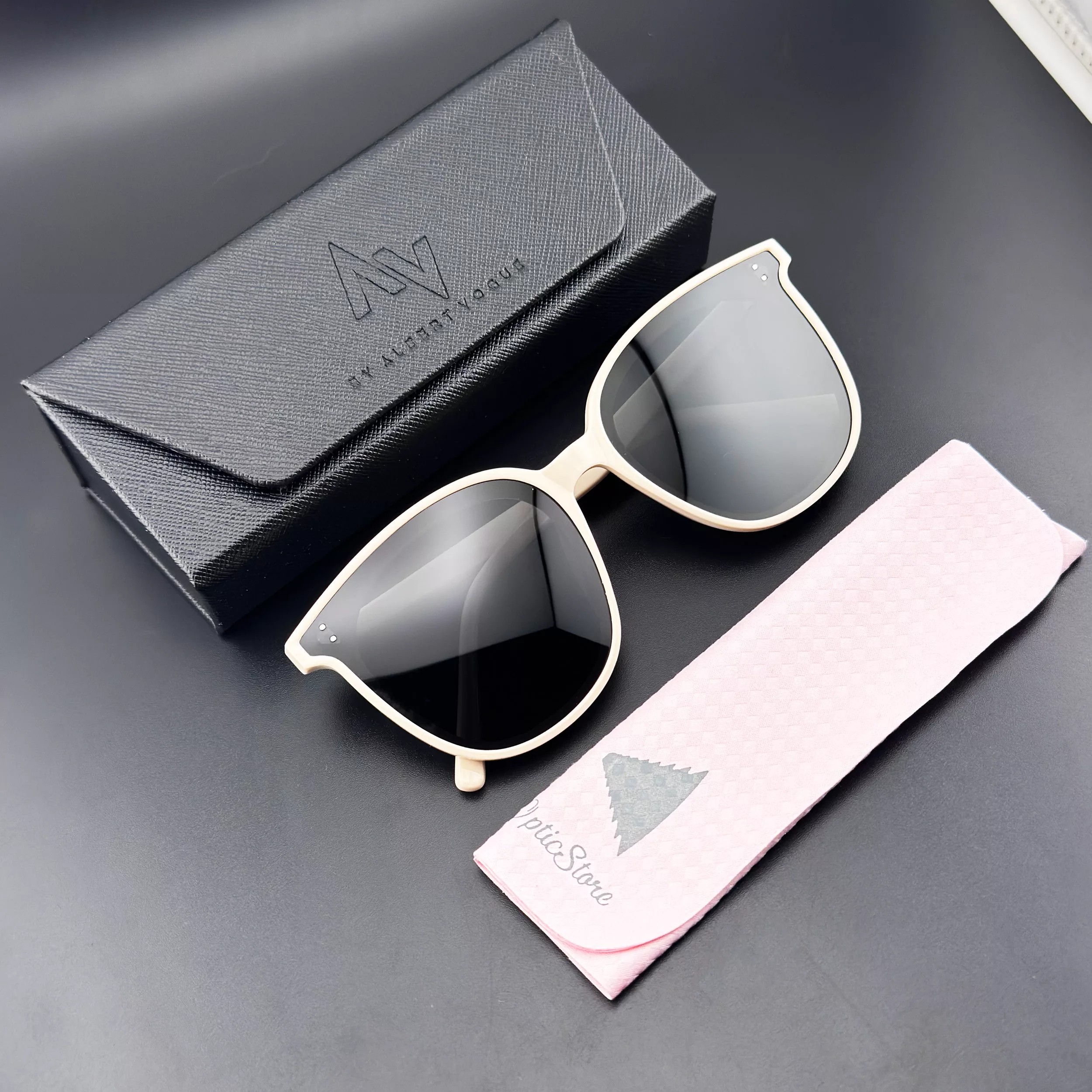 عینک آفتابی گربه ای زنانه مدل 2232T19