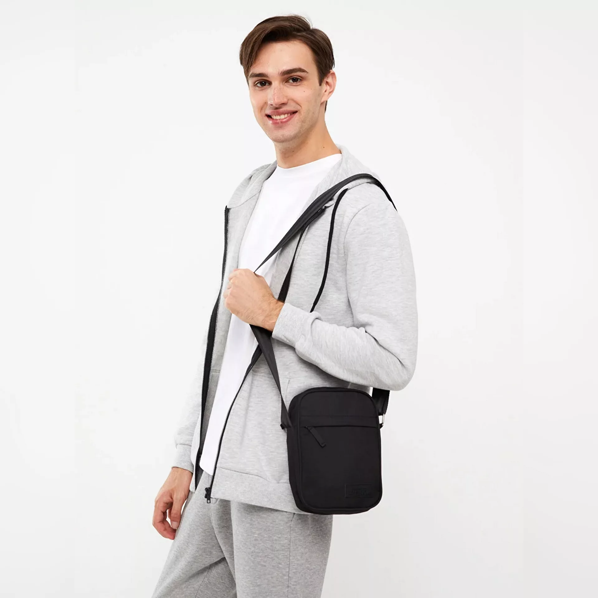 کیف دوشی ال سی وایکیکی مدل kf70