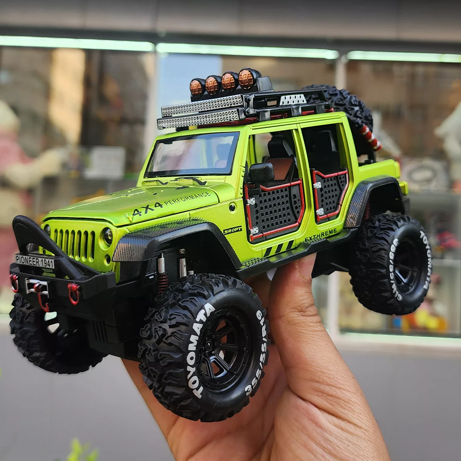 ماشین بازی ناب سل مدل موزیکال چراغ دار Jeep Off Road Wrangle