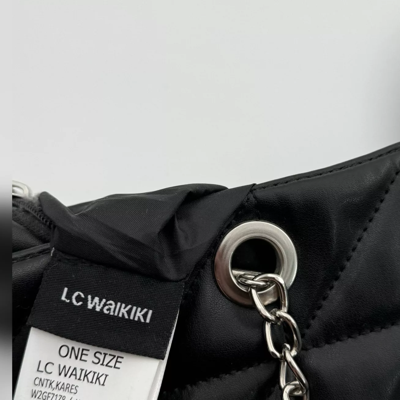 کیف دوشی زنانه ال سی وایکیکی مدل kf 123