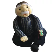 عروسک مدل پدربزرگ نشسته ارتفاع 55 سانتی متر