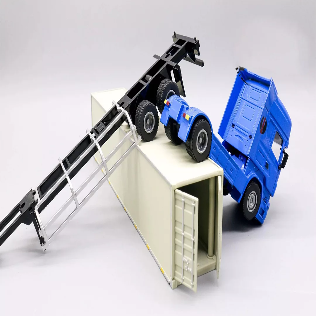 ماشین بازی مدل engineering container truck