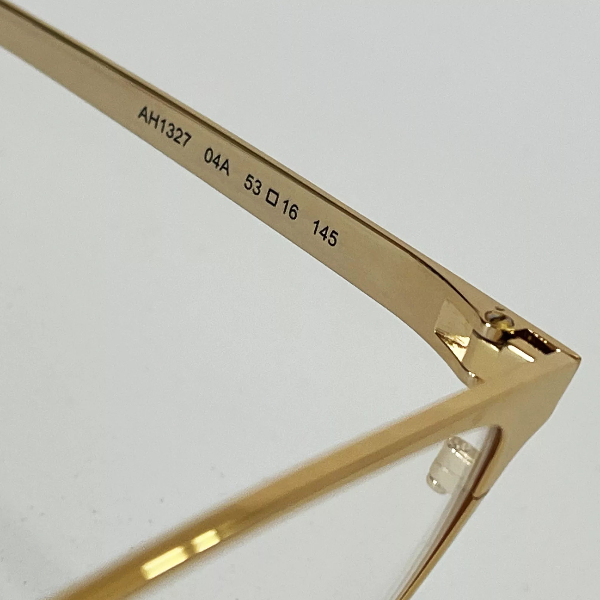 فریم عینک طبی ویفرر زنانه آناهیکمن مدل AH1327 مناسب فرم صورت بیضی قلب گرد