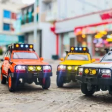 ماکت ماشین چه ژی مدل تویوتا لندکروزر Toyota Land Cruiser LC80 کد R100