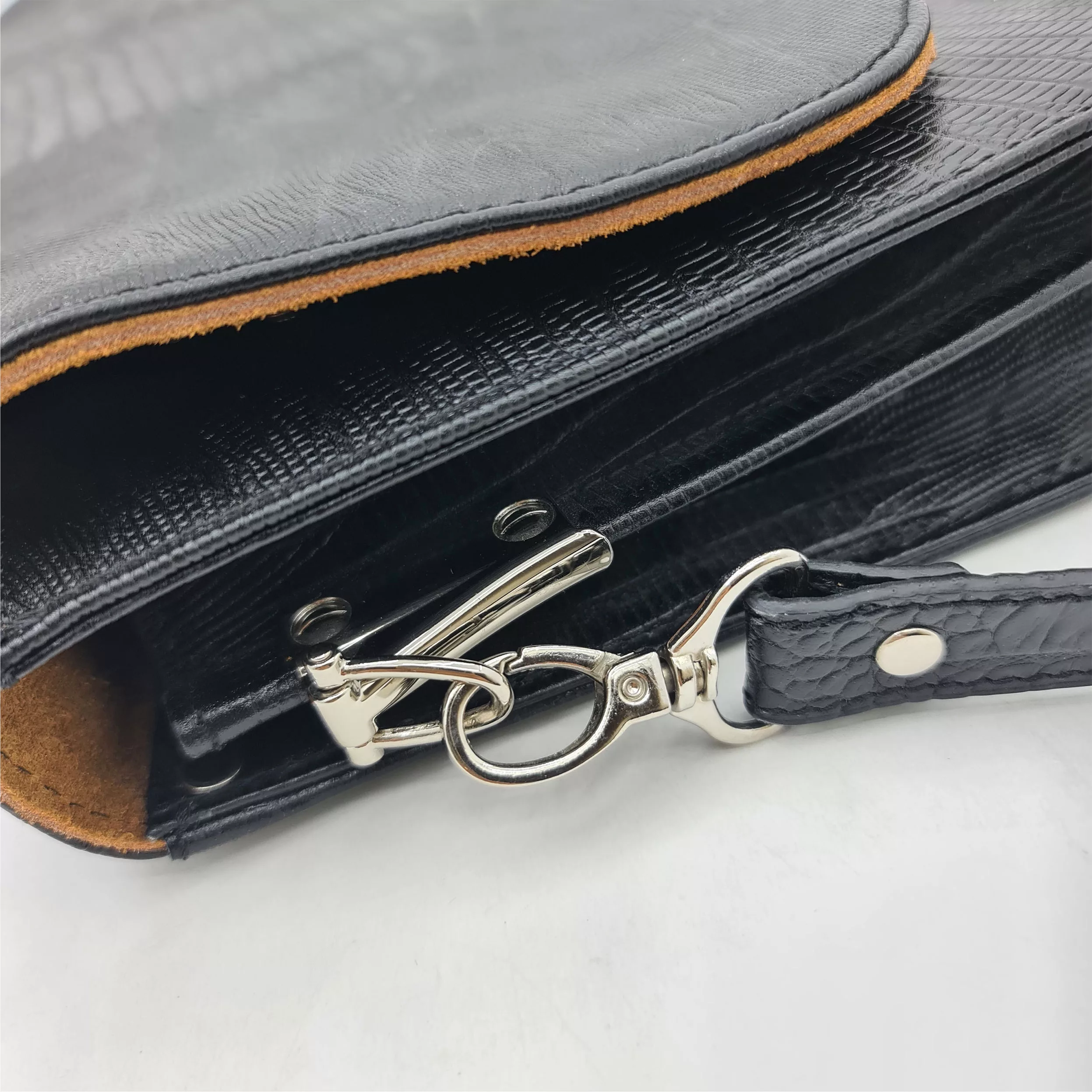 کیف اداری مدل آرون چرم طبیعی گاوی کد S_220