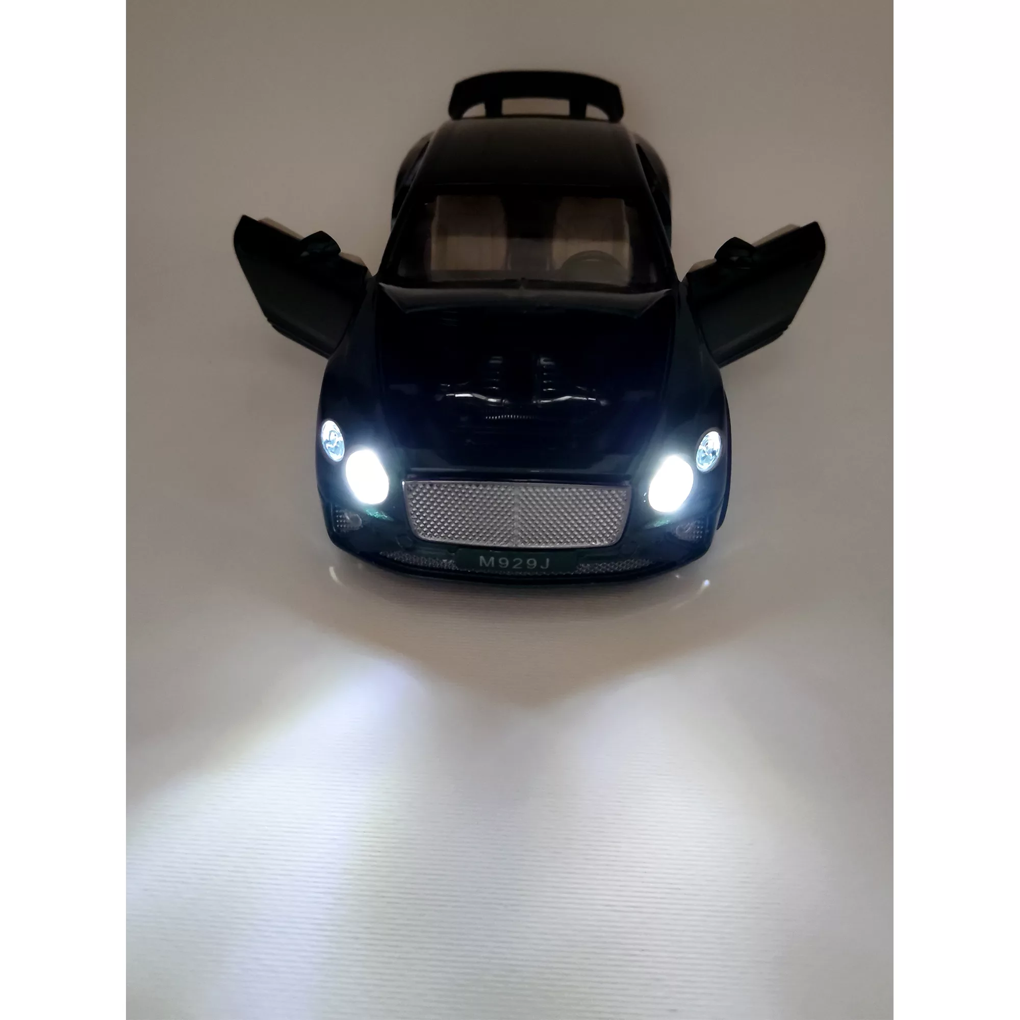 ماکت ماشین مدل بنتلی کد M92