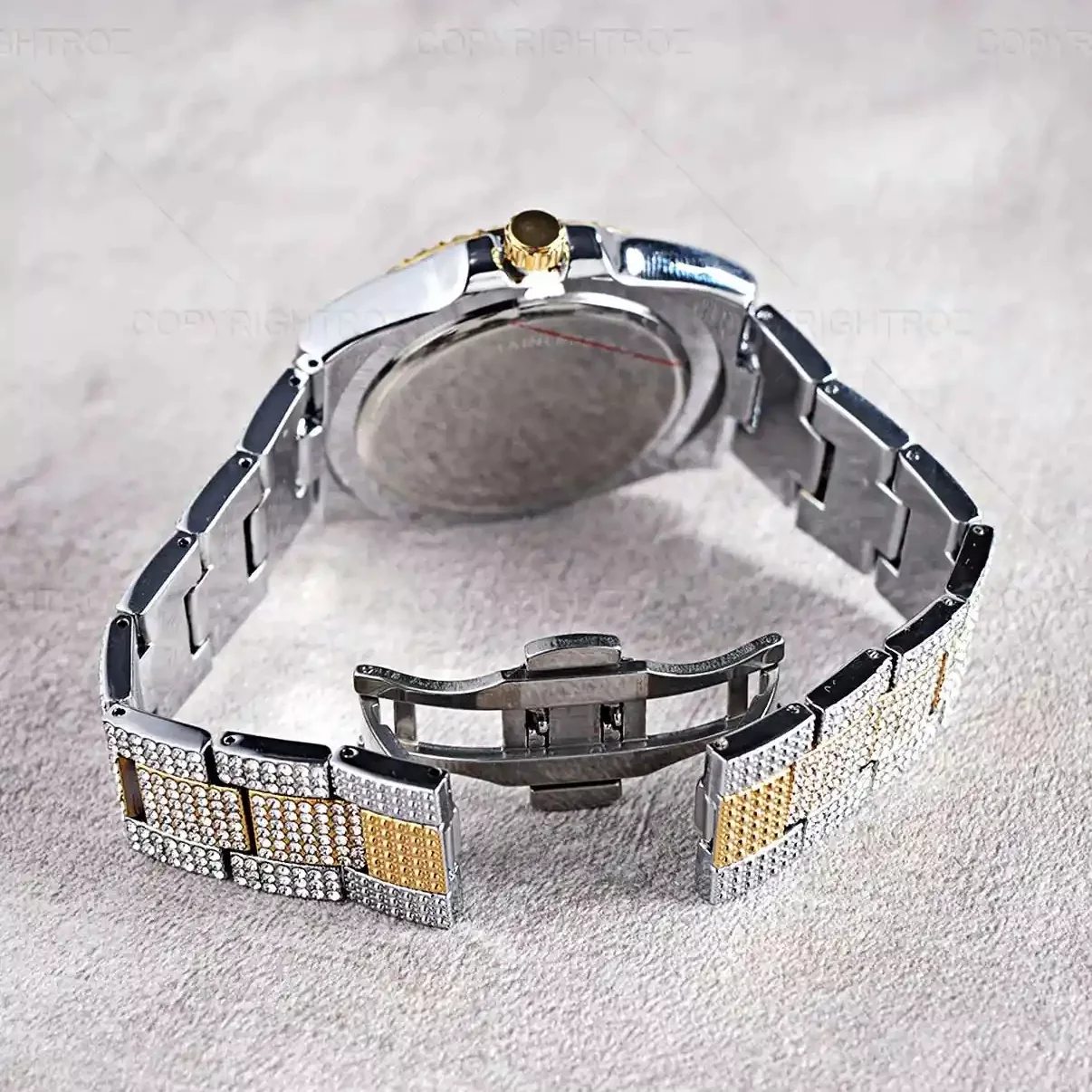 ساعت مچی عقربه ای  مدل فول نگین استون کد Av-Ro-1