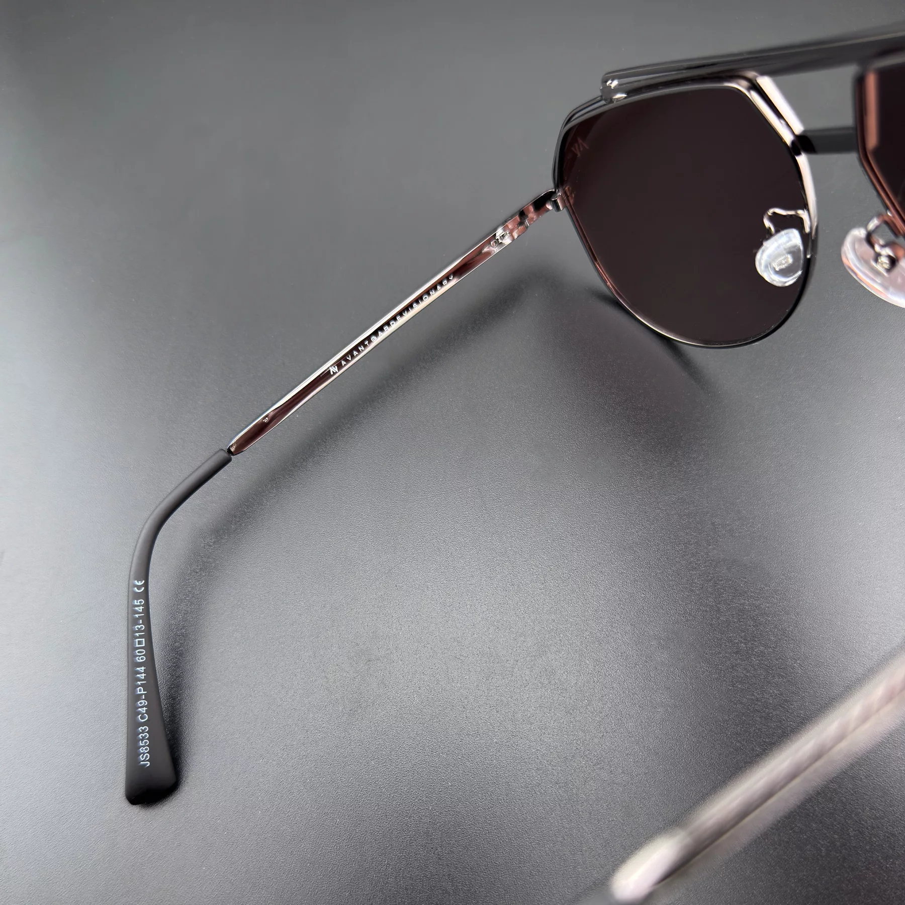 عینک آفتابی خلبانی آلبرت وگ مدل JS8533C49-P144 Polarized Avantgarde Visionary