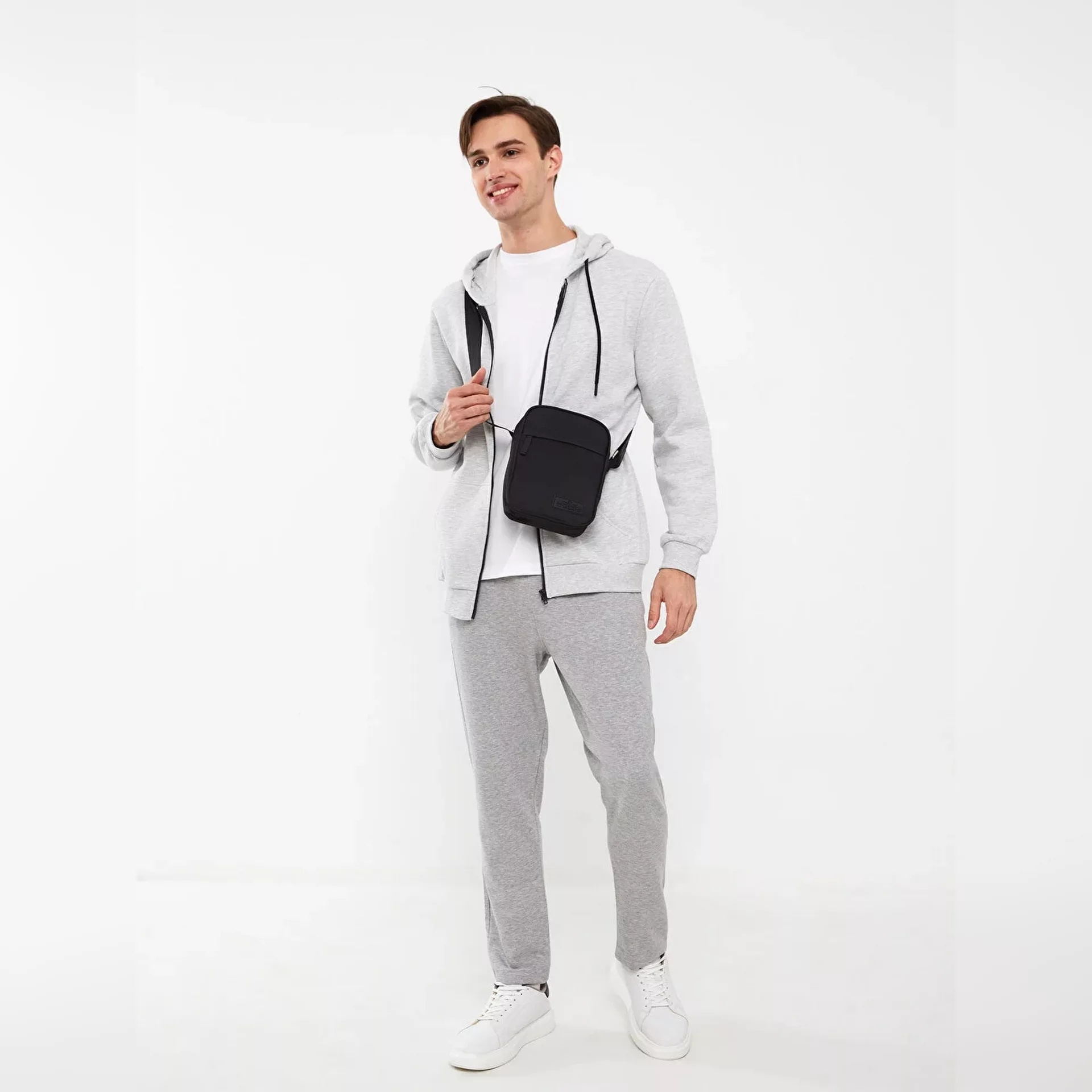 کیف دوشی ال سی وایکیکی مدل kf70