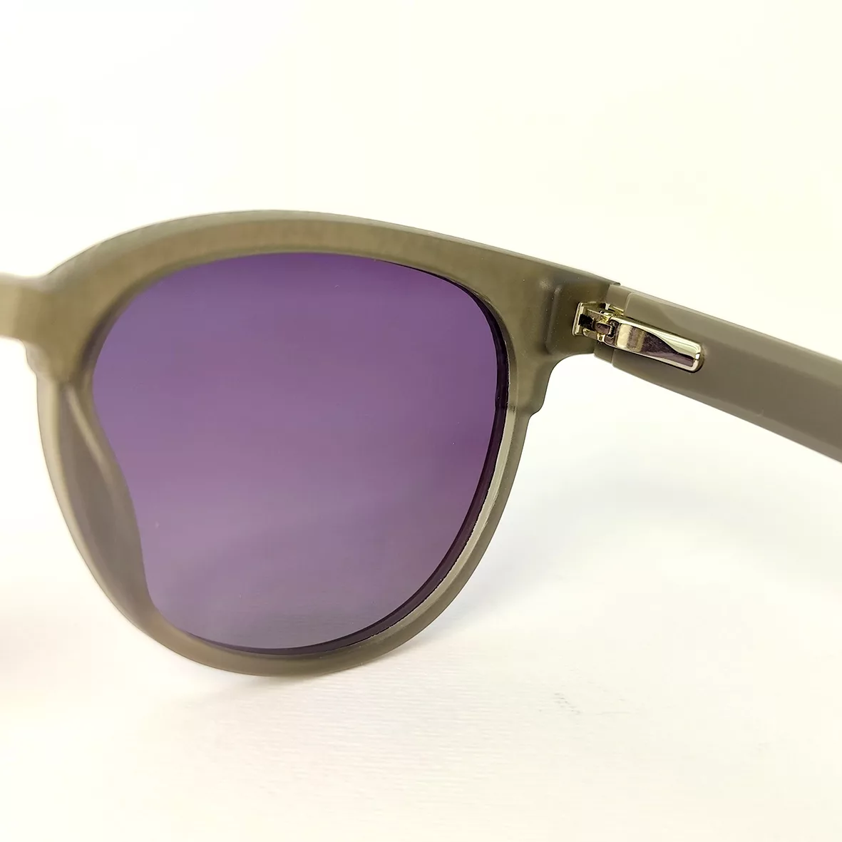 عینک آفتابی پنتوس فرست مدل RB7102 C2