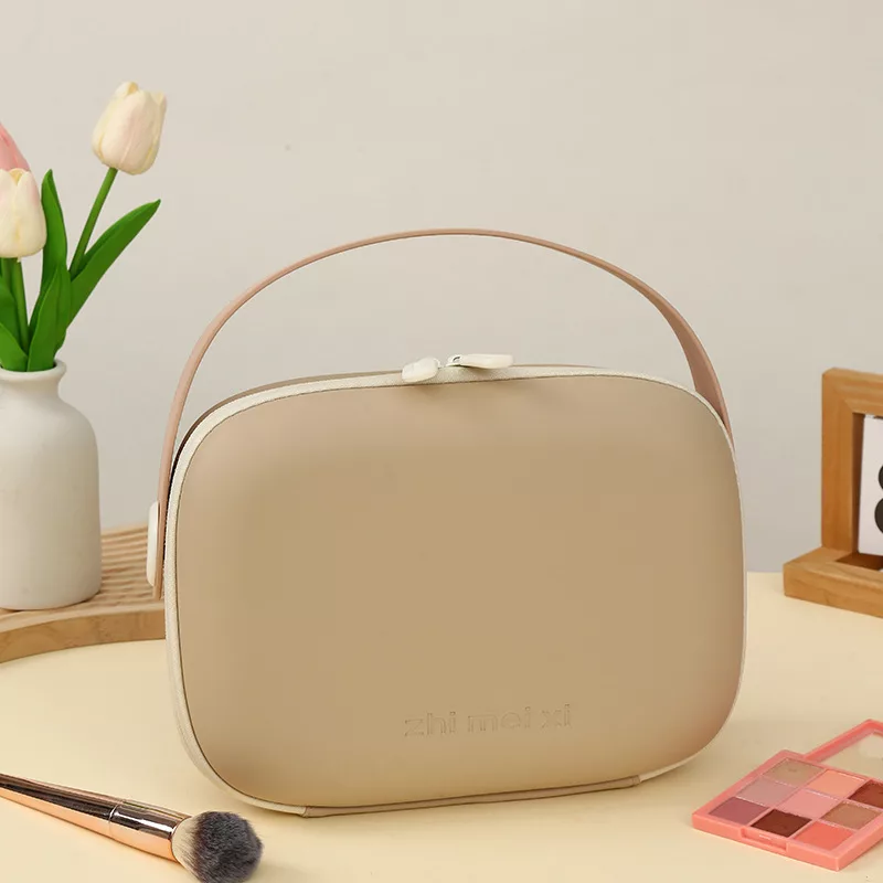 کیف لوازم آرایش و گریم زنانه مدل Universal