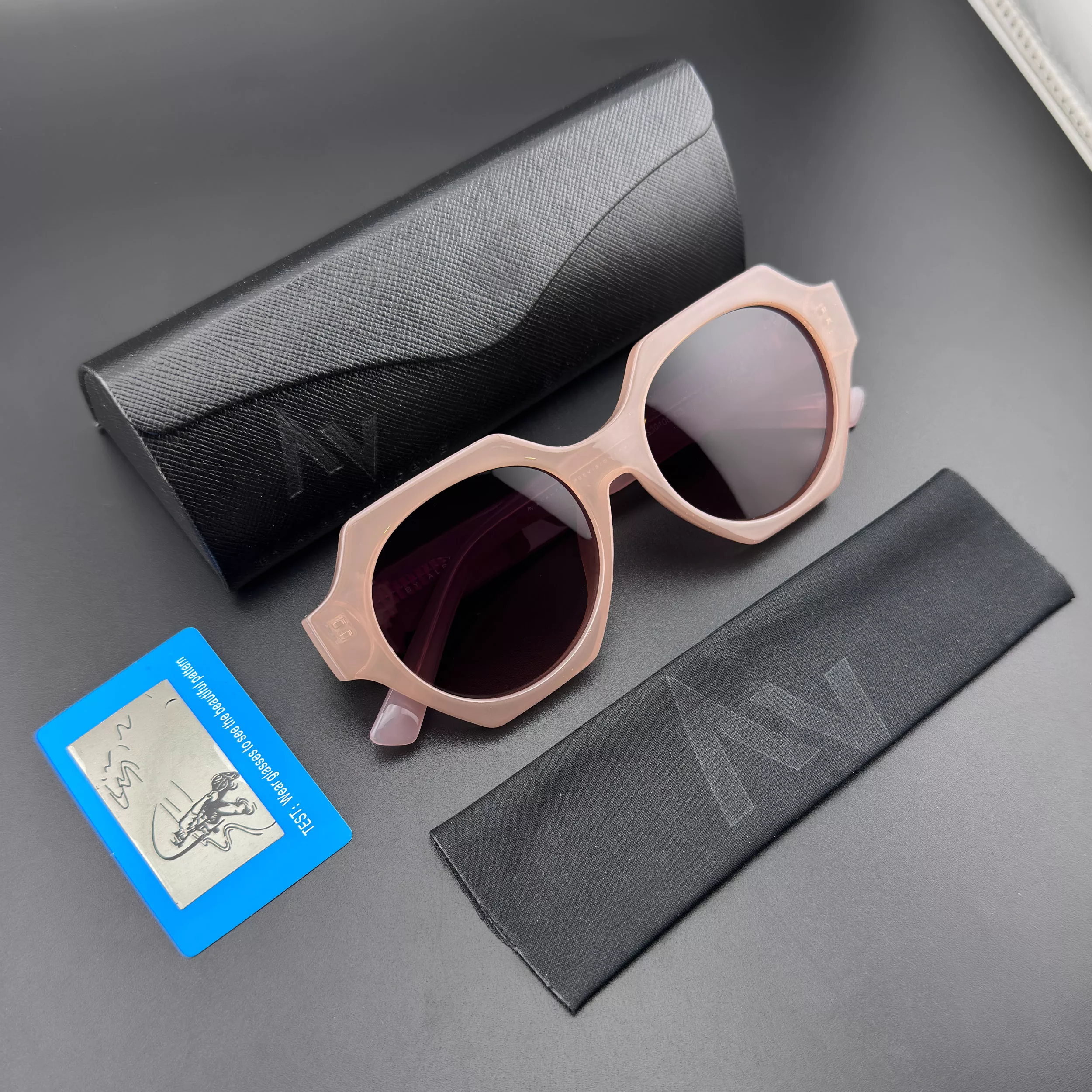 عینک آفتابی چند ضلعی زنانه آلبرت وگ مدل S26106C3 Acetate Avantgarde Visionary