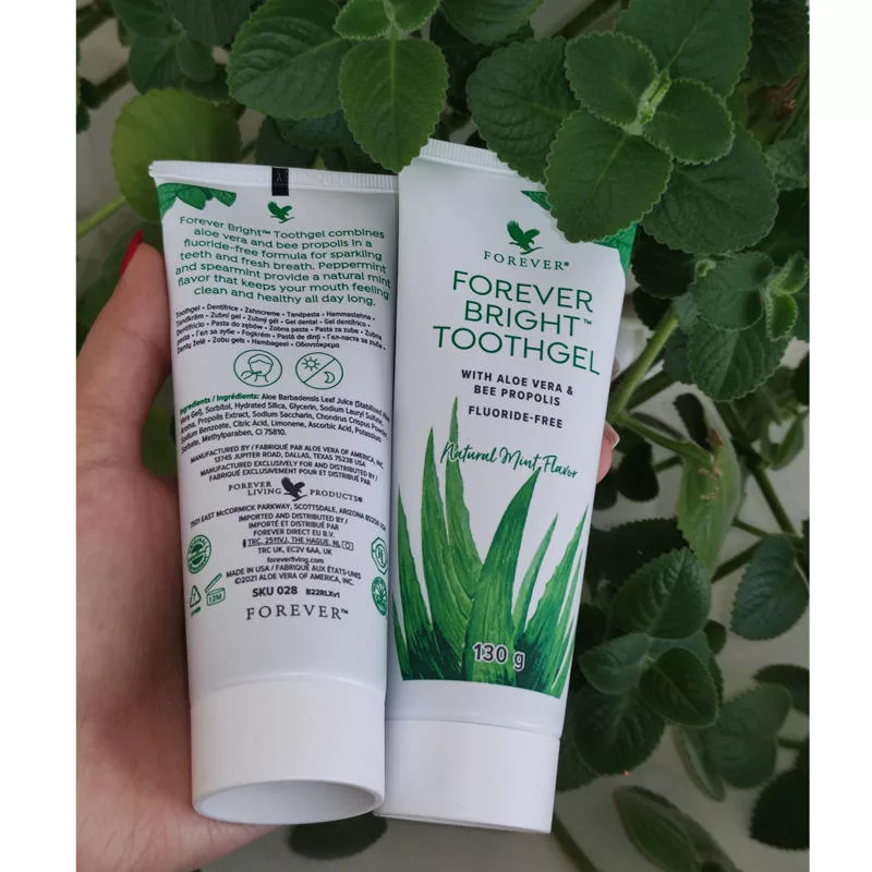 خمير دندان فوراور لیوینگ پروداکتس مدل آلوئه ورا و بره موم وزن 130 گرم مجموعه دو عددی