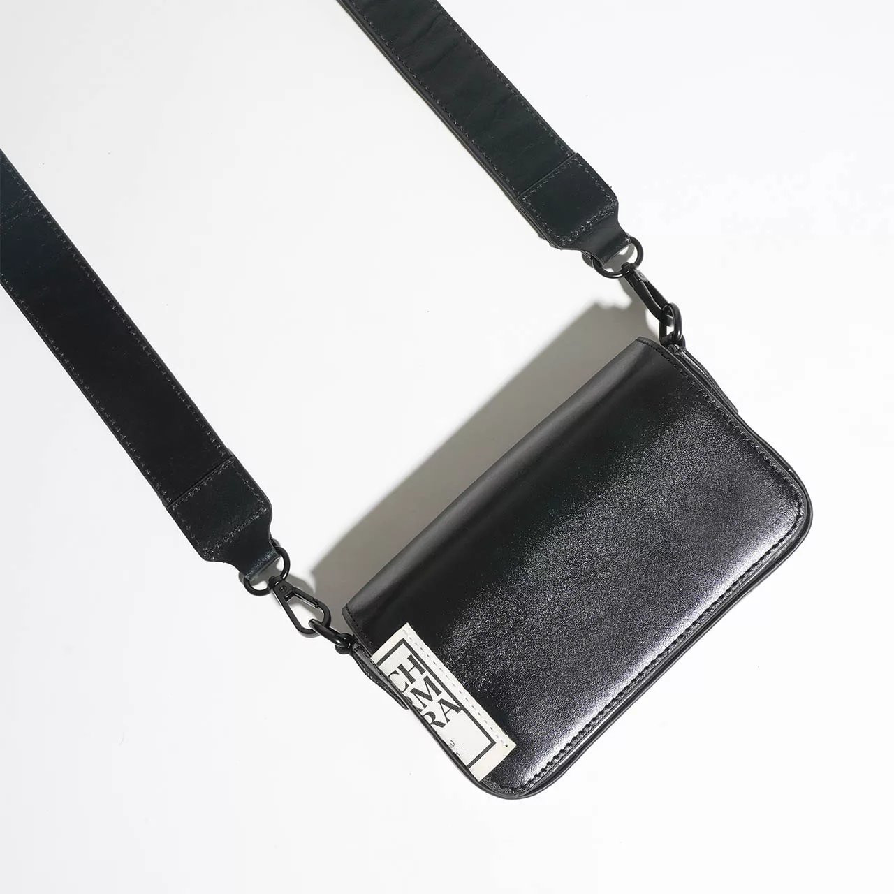 کیف دوشی زنانه چرم آرا مدل Tokyo