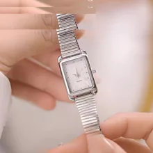 ساعت مچی عقربه ای زنانه مدل کوارتز بند ریلی کد 03