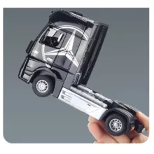 ماشین بازی مدل benz actros