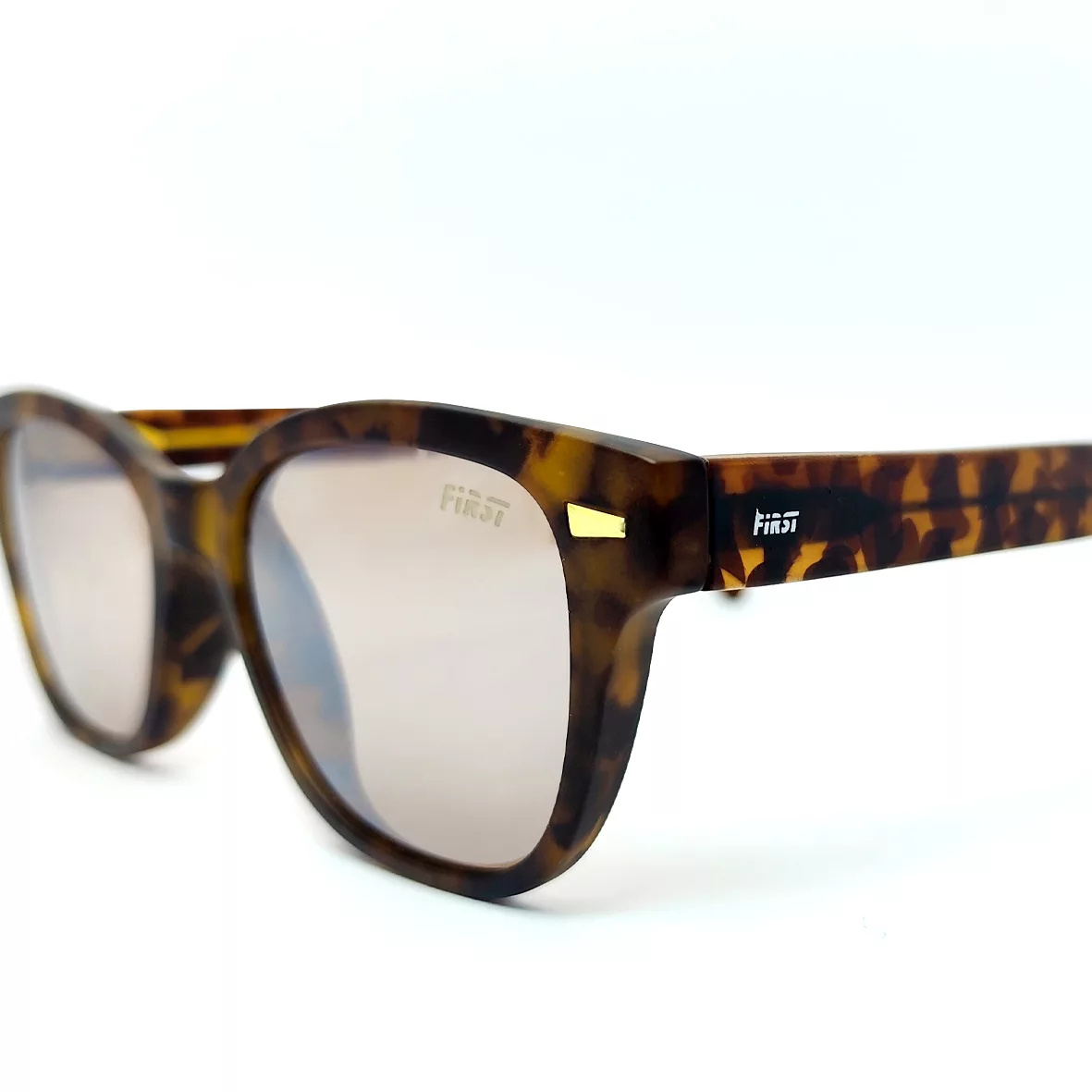 عینک آفتابی ویفرر فرست مدل FIRST-UM6808 C3