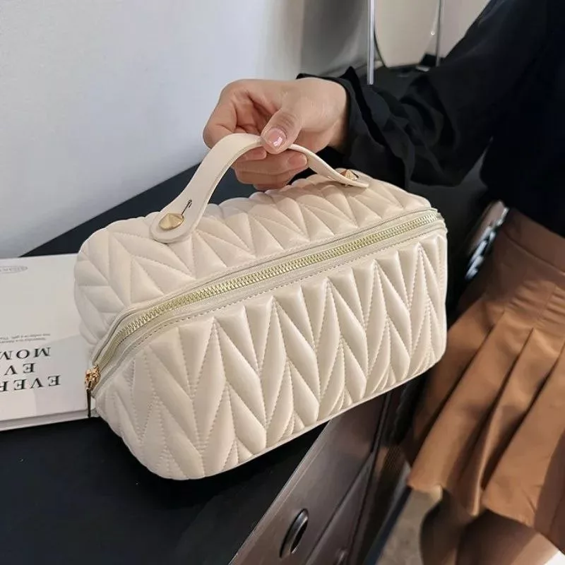 کیف لوازم آرایش زنانه مدل Multifunctional