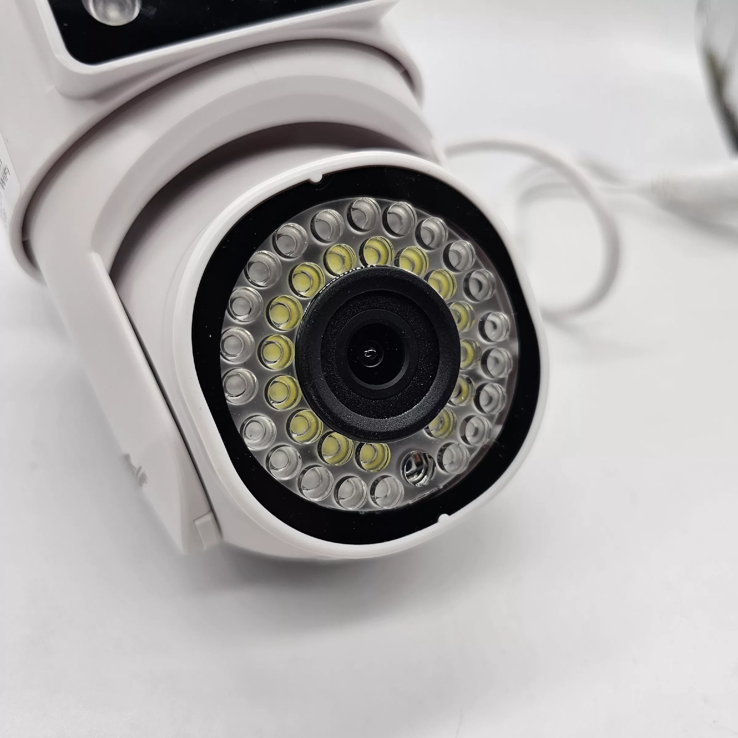 دوربین مداربسته تحت شبکه شارک مدل SH-380WIFI