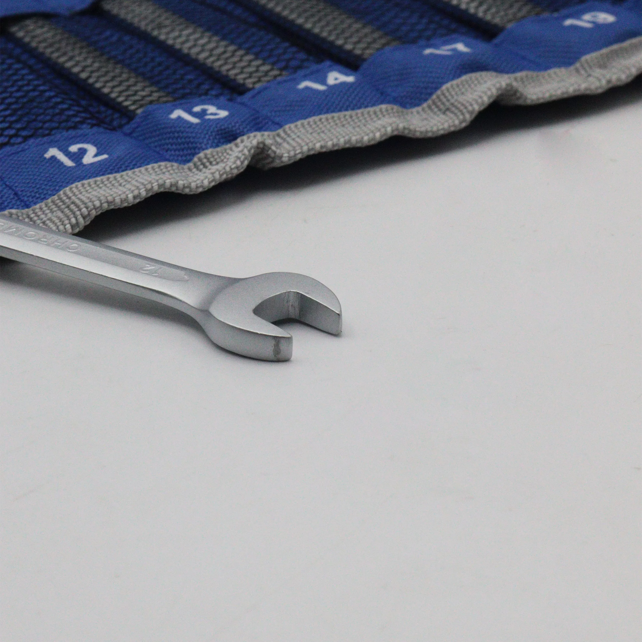 آچار یکسر تخت و یکسر رینگی ویکا مدل YP-WK16004-6/22MM  مجموعه 12 عددی