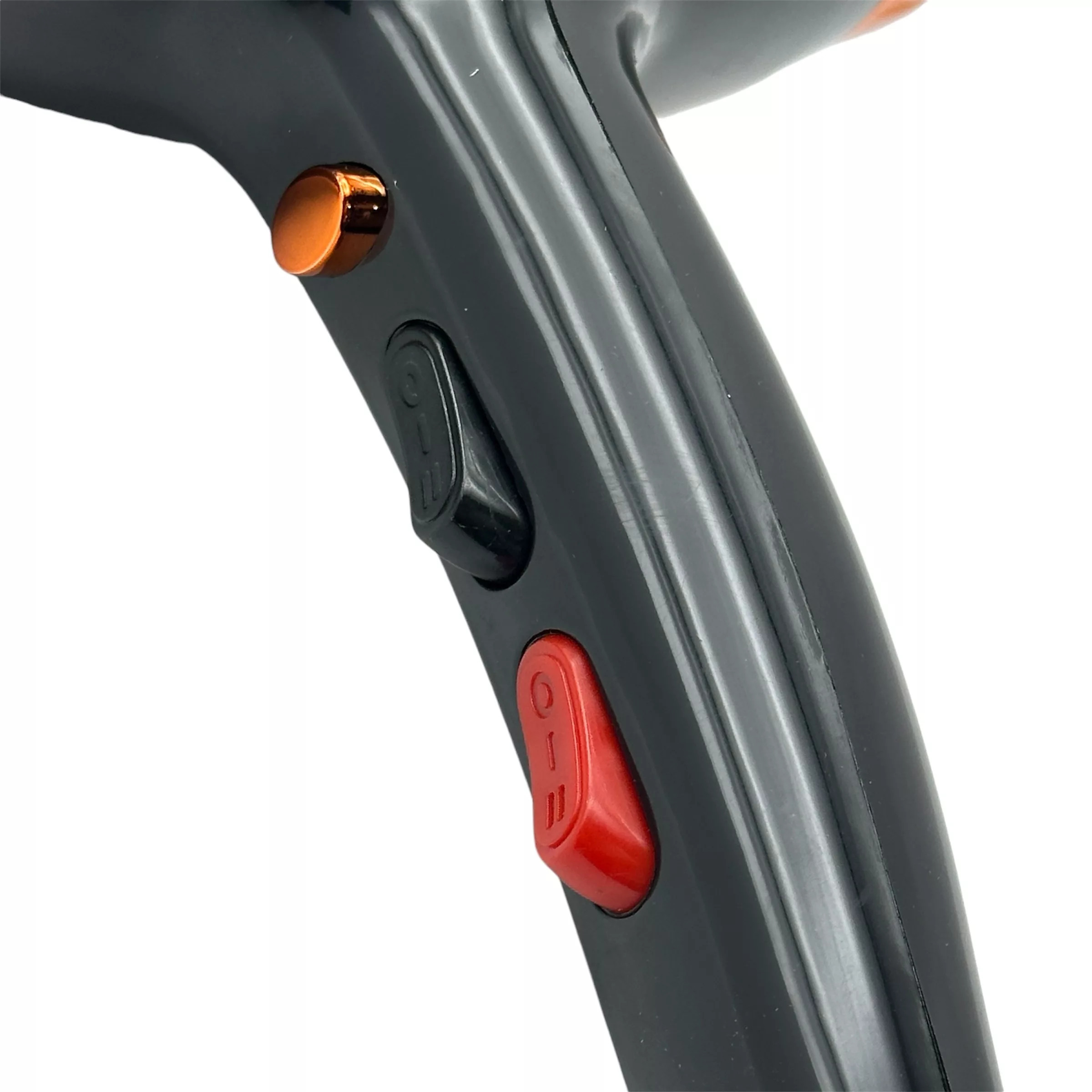 سشوار حرفه‌ای پرومکس مدل MA-8890، موتور AC با توان مصرفی 9000 وات، دارای قابلیت تعویض سری، عملکرد توربو، دارای متمرکزکننده، با حالت صاف‌کننده، وزن 650 گرم، تنظیم حرارت 2 حالته و کنترل سرعت 2 حالته، به همراه متمرکزکننده باریک